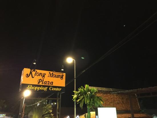 Klong Muang Sunday and Tuesday Market